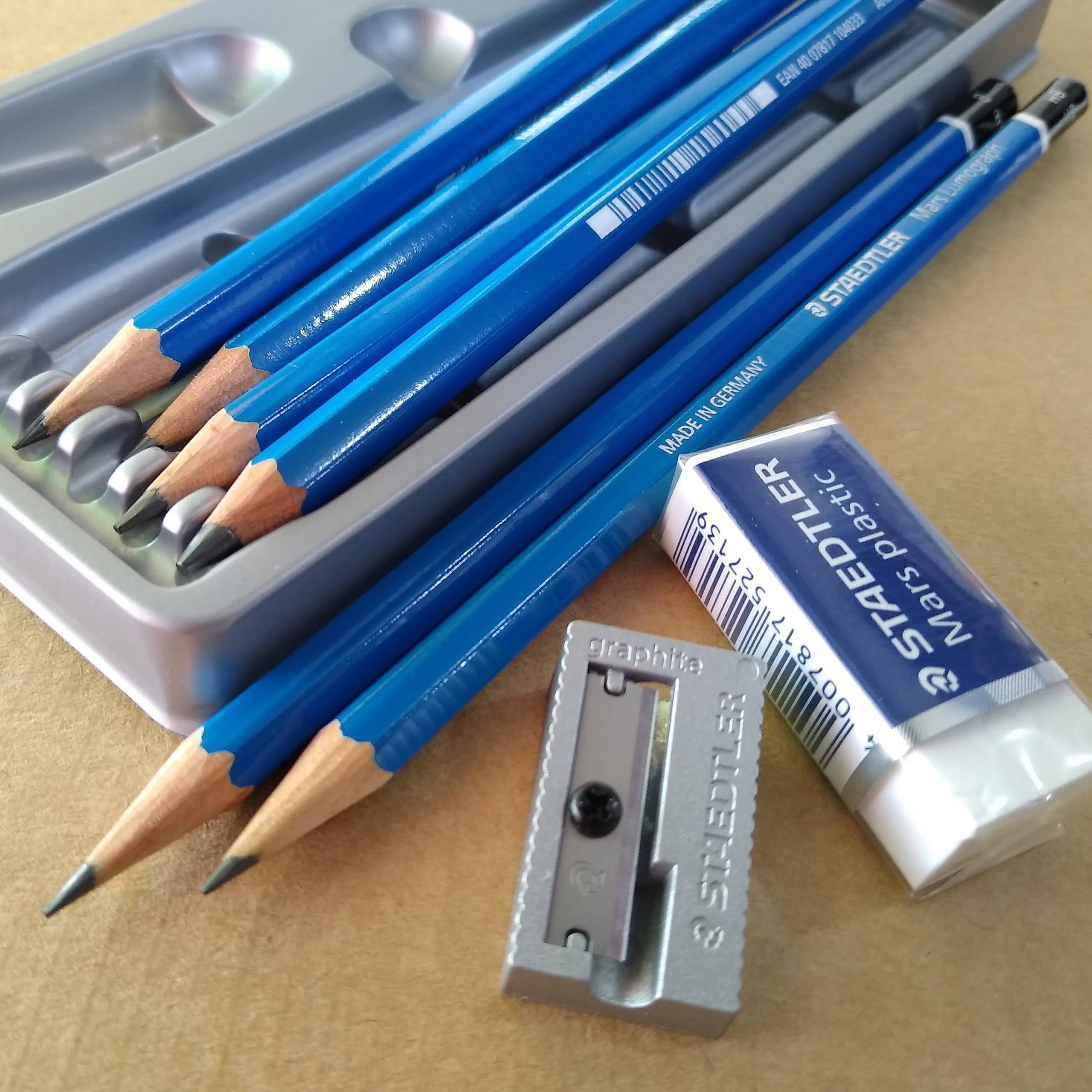 Caja de lápices staedtler 6 und +taj+borr gratis - Imagen 2